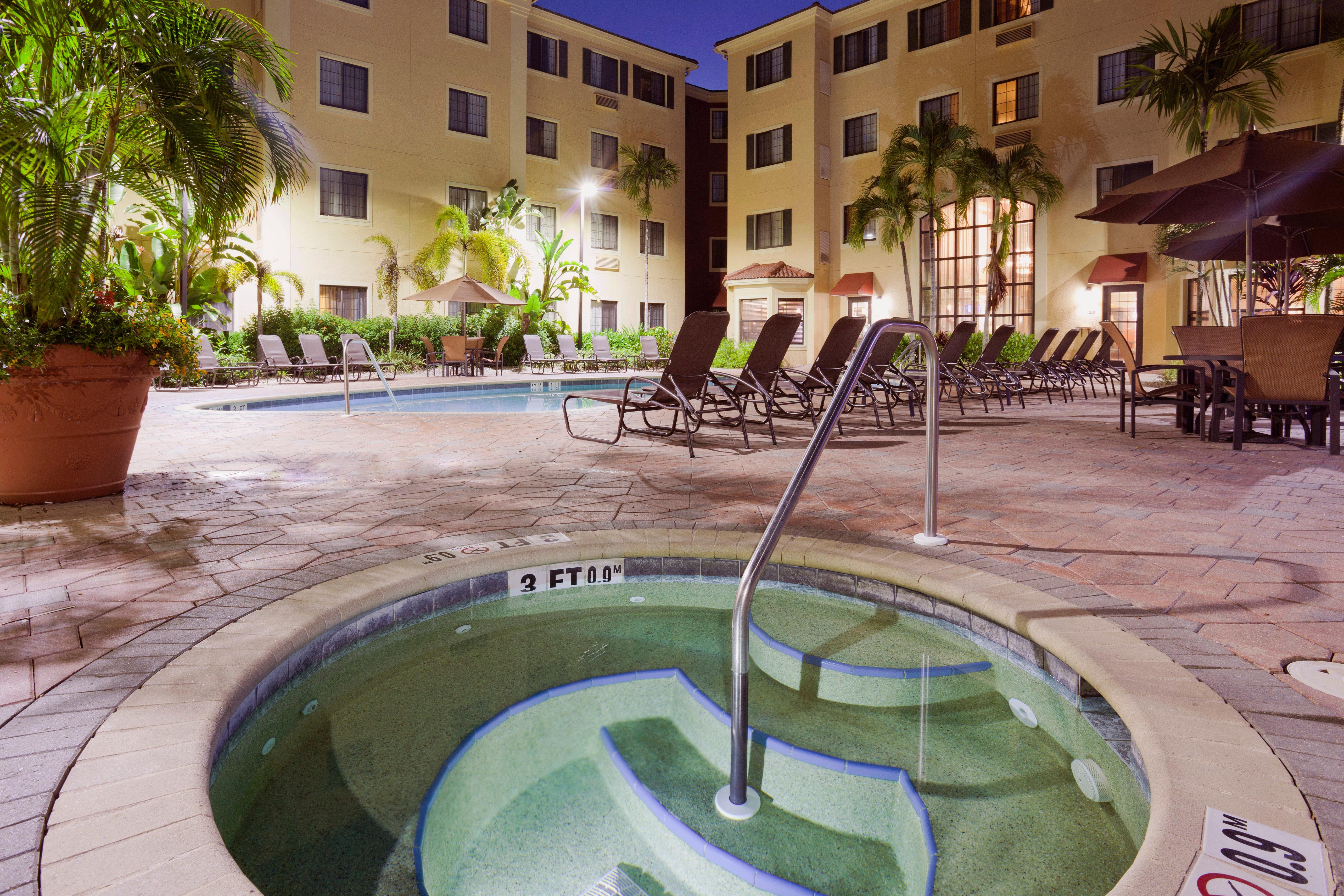 فندق أجنحة ستاي بريدج نابولي - جالف كوست North North Naples المظهر الخارجي الصورة